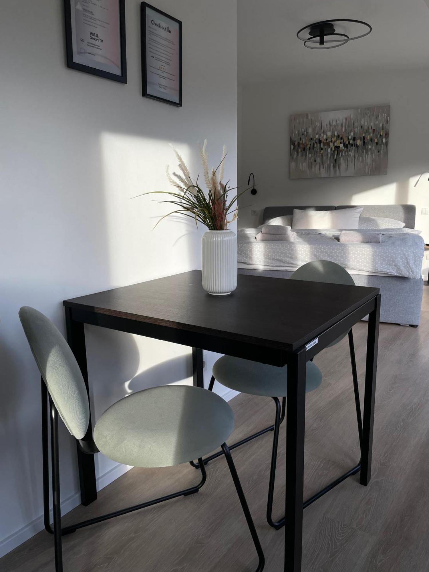 Studio7 Vorderelsenwang